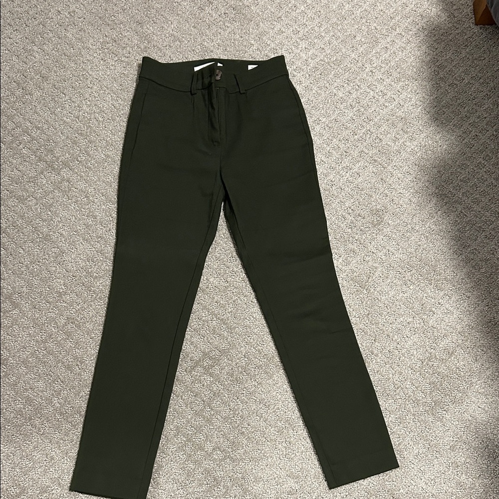 LOFT Dark Green Skinny work pants - great condition worn only a few times!